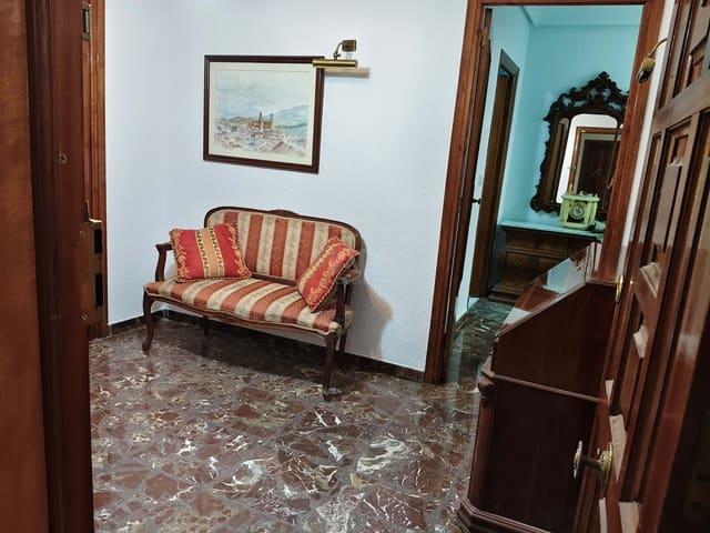 Apartamento en venta en Jaén, Jaén