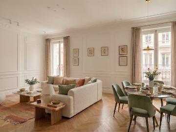 Apartamento en venta en la calle Augusto Figueroa 82m² Madrid