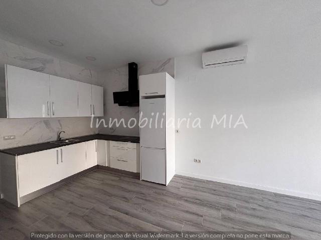 Apartamento en Venta en La Carihuela Los Nidos