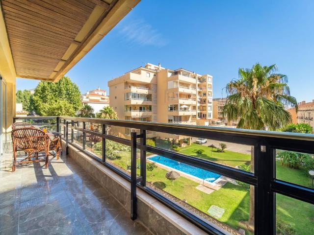 Apartamento en Venta en La Carihuela Los Nidos