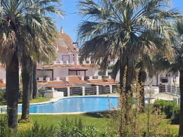 Apartamento en venta en La Duquesa / Puerto de la Duquesa, Málaga Costa del Sol