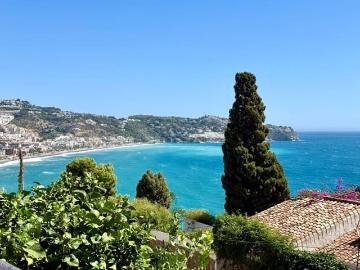 Apartamento en venta en La Herradura, Granada Costa Tropical