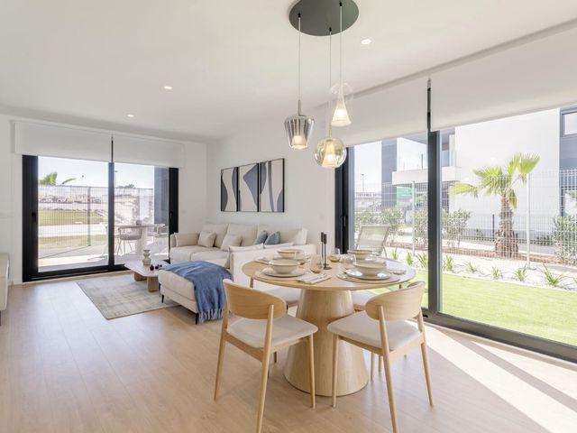 Apartamento en venta en La Mata, Alicante Costa Blanca