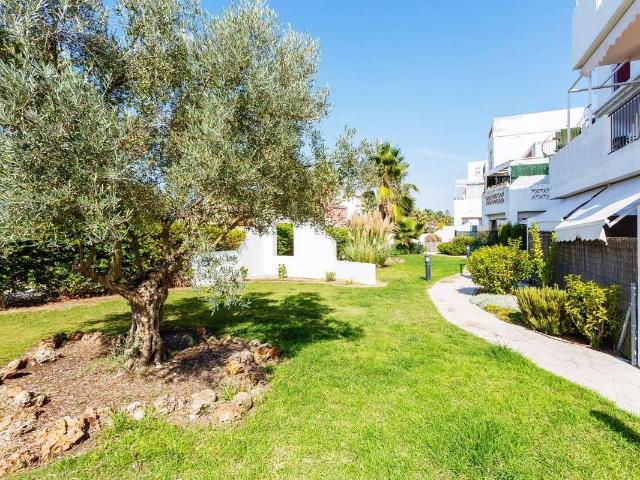 Apartamento en Venta en Las Palmeras Dehesilla