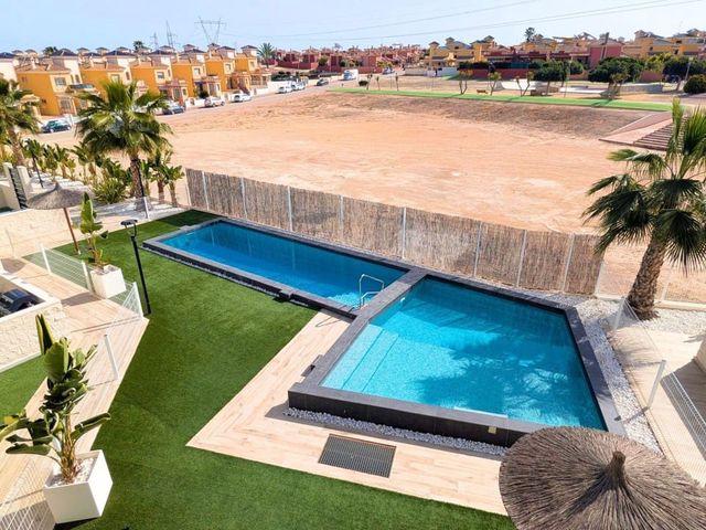 Apartamento en venta en Lo Crispin, Alicante Costa Blanca