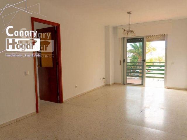 Apartamento en venta en Los Cristianos, Tenerife