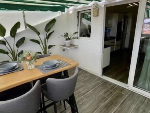 Apartamento en venta en Los Cristianos, Tenerife