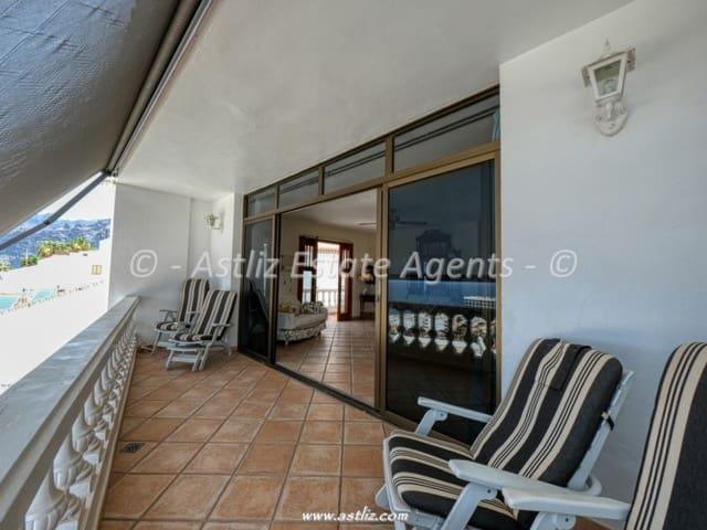 Apartamento en venta en Los Gigantes, Tenerife