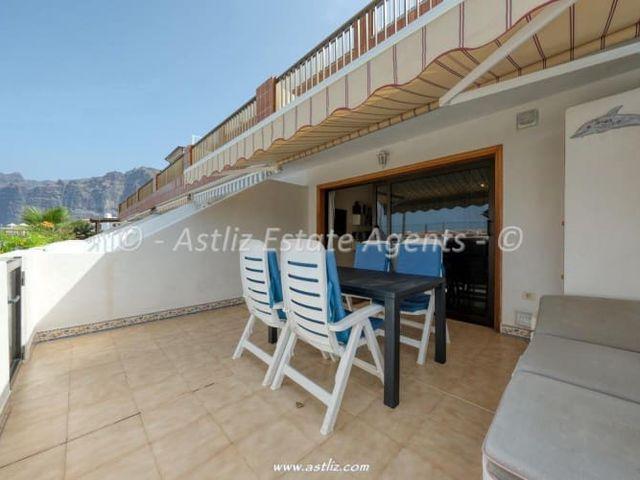 Apartamento en venta en Los Gigantes, Tenerife