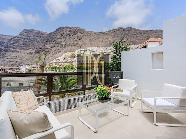 Apartamento en venta en Los Gigantes, Tenerife