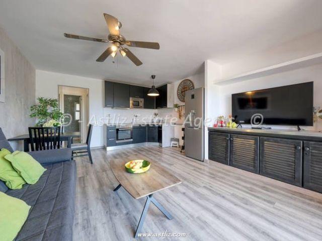 Apartamento en venta en Los Gigantes, Tenerife