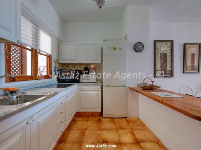 Apartamento en venta en Los Gigantes, Tenerife