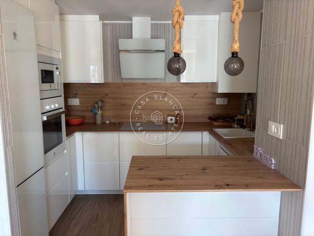 Apartamento en venta en Lloret de Mar, Roca Grossa Costa Brava. Apartamento reformado con vistas al mar, parking y piscina en Lloret de Mar. Apartamentos Lloret de.