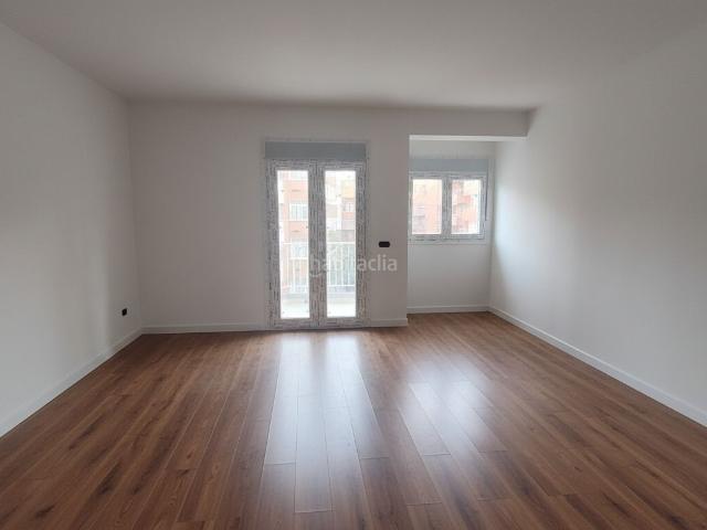 Apartamento en venta en Lleida, La Bordeta. Apartamentos.