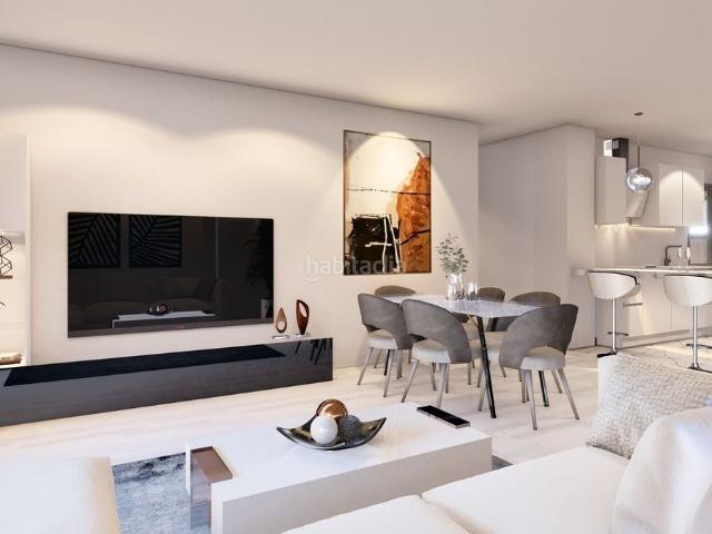 Apartamento en venta en Málaga, Parque Victoria Eugenia. Apartamento en venta en Teatinos, 4 dormitorios. Apartamentos.