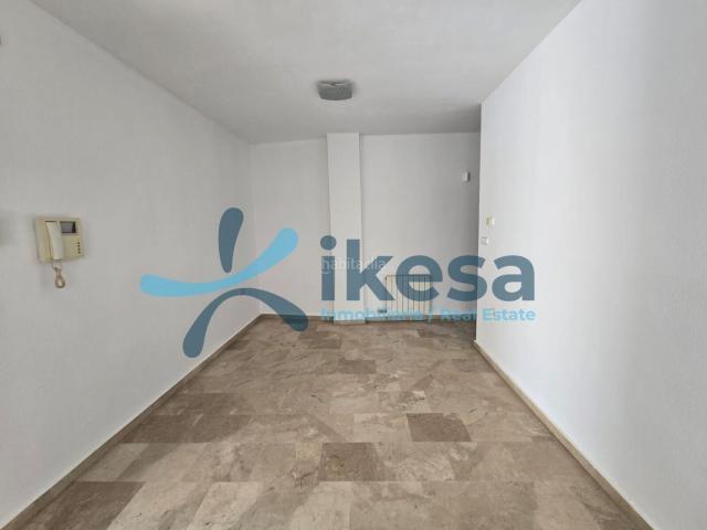 Apartamento en venta en Maracena. Se vende Piso en la localidad de Cenes de la Vega. Apartamentos.