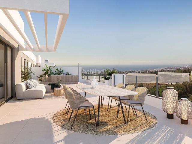 Apartamento en venta en Marbella, Alto de los Monteros. Apartamentos.