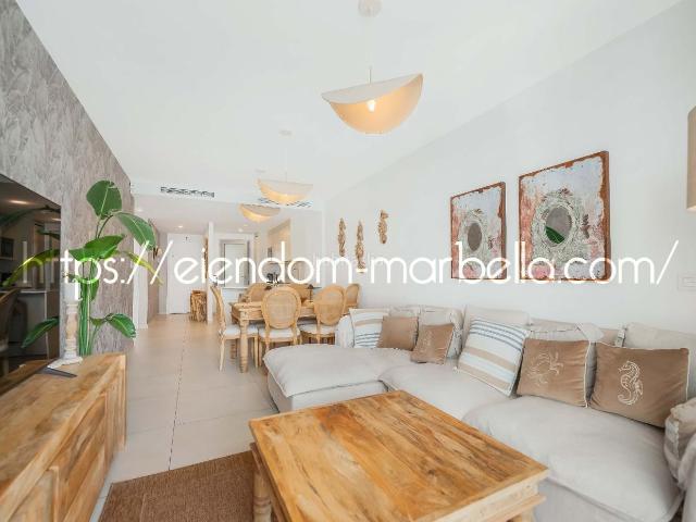 Apartamento en venta en Marbella, Real de Zaragoza. Nuevo Apartamento de Lujo en Venta en Elviria Playa. Apartamentos.