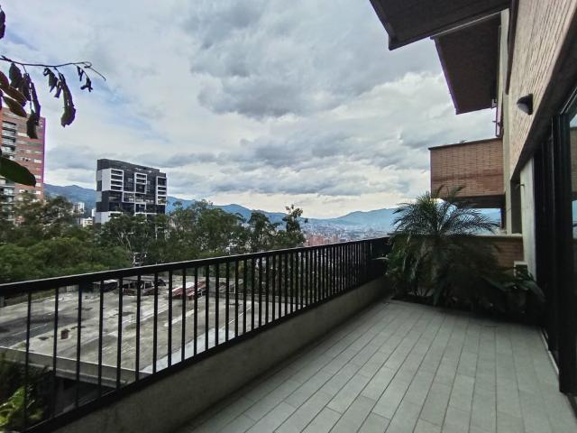 Apartamento En Venta En Medellin En Las Palmas V414503