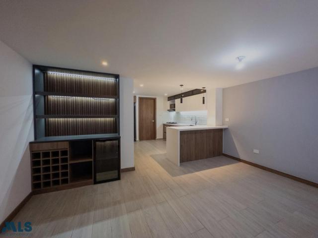 Apartamento En Venta En Medellin En Laureles V377043
