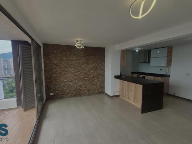 Apartamento En Venta En Medellin En Loma De Los Bernal V390956