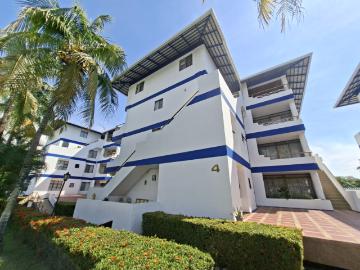Apartamento En Venta En Melgar En Barrio Versalles Garajes 33 Y 34 V376222