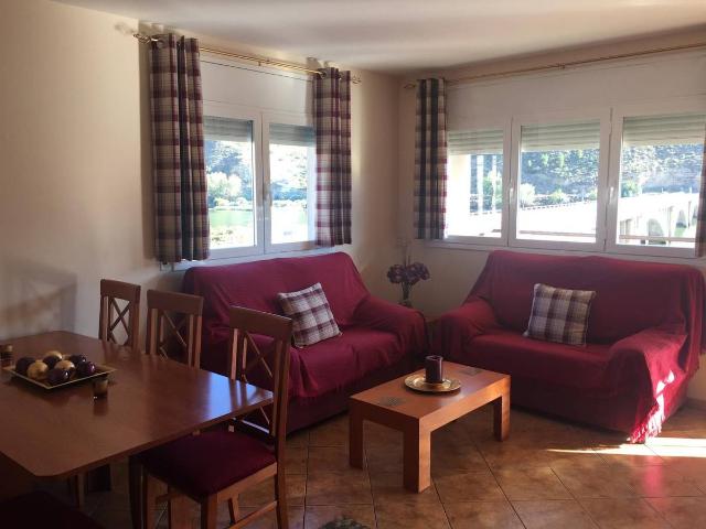 Apartamento en Venta en Mequinenza