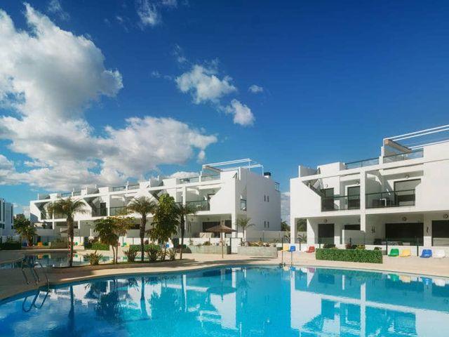 Apartamento en venta en Mil Palmeras, Alicante Costa Blanca