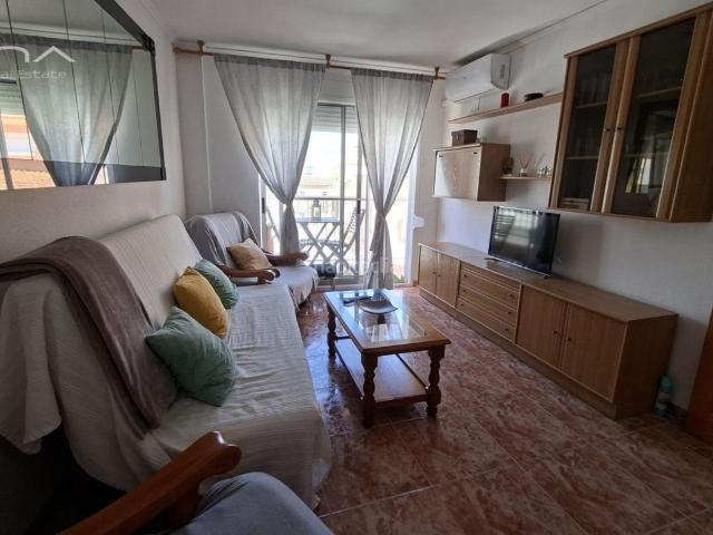 Apartamento en venta en Miramar. Apartamento con vistas al mar en Playa de Miramar, cocina independiente equipada, terraza, ascensor y a solo 150 metros de la play. Apartamentos.