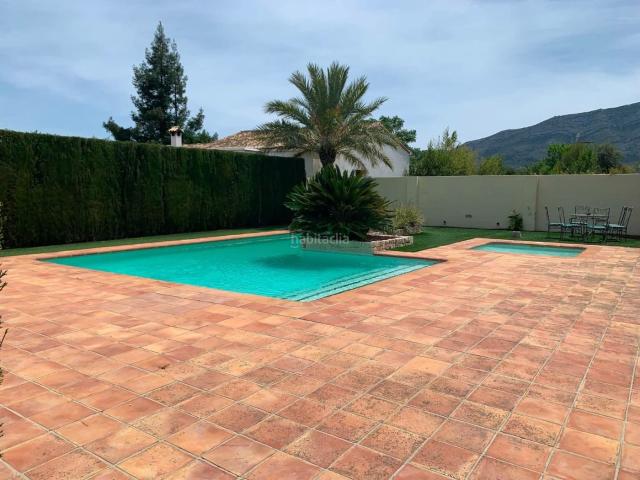 Apartamento en venta en Murla. Amplio apartamento con terraza privada, piscina comunitaria y plaza de aparcamiento propia. Apartamentos.