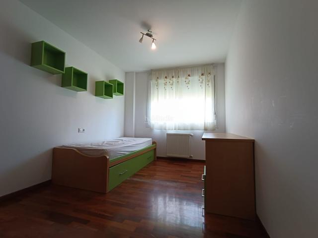 Apartamento en venta en Narón, Alto del Castaño. piso con ascensor. Apartamentos.