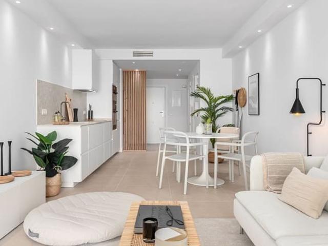 Apartamento en venta en Nueva Andalucia, Málaga Costa del Sol