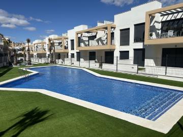 Apartamento en venta en Urbanización la Zenia II - Aire acondicionado