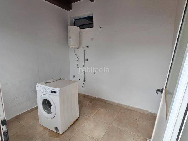 Apartamento en venta en Pájara, Costa Calma. Se vende magnífico apartamento tipo bajo en la tan demandada zona de Costa Calma, Pájara. Apartamentos.