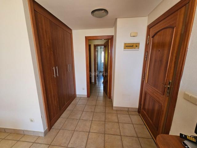 Apartamento en venta en Pájara, Esquinzo. Vivienda luminosa en Esquinzo Jandía con terraza, piscina comunitaria y plaza de garaje. Apartamentos.
