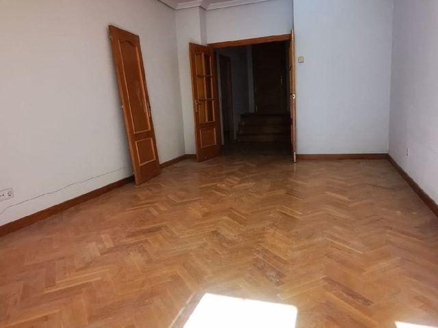 Apartamento en venta en Palencia, Palencia