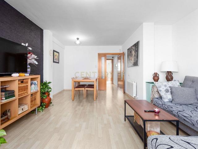 Apartamento en venta en Parets del Vallès. Dúplex con encanto y luz natural en Parets del Vallès. Apartamentos Parets del.