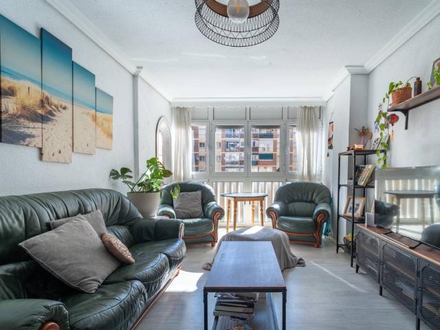 Apartamento en Venta en Parque Ayala Jardín de la Abadía Huelín