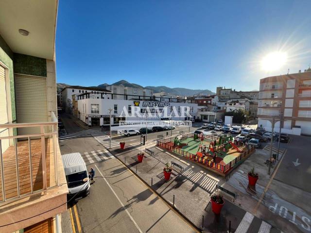 Apartamento en venta en Pego. Piso de 23 habitaciones en el centro de Pego. Apartamentos.