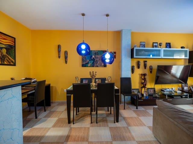 Apartamento en venta en Pinoso, Alicante