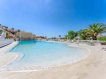 Apartamento en venta en Playa del Duque, Tenerife