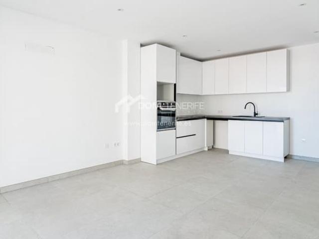 Apartamento en venta en Playa San Juan, Tenerife