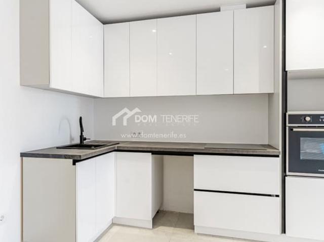 Apartamento en venta en Playa San Juan, Tenerife