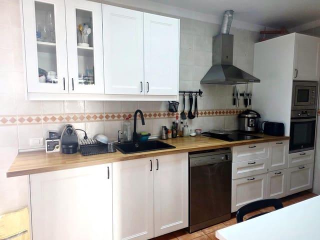 Apartamento en venta en Puerto Calero, Lanzarote
