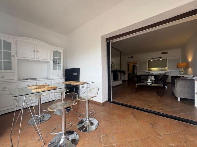 Apartamento en venta en Puerto Banus, Málaga Costa del Sol