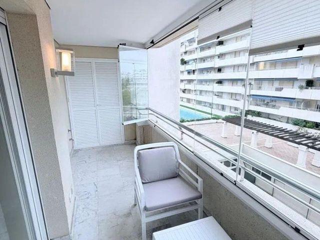 Apartamento en venta en Puerto Banus, Málaga Costa del Sol
