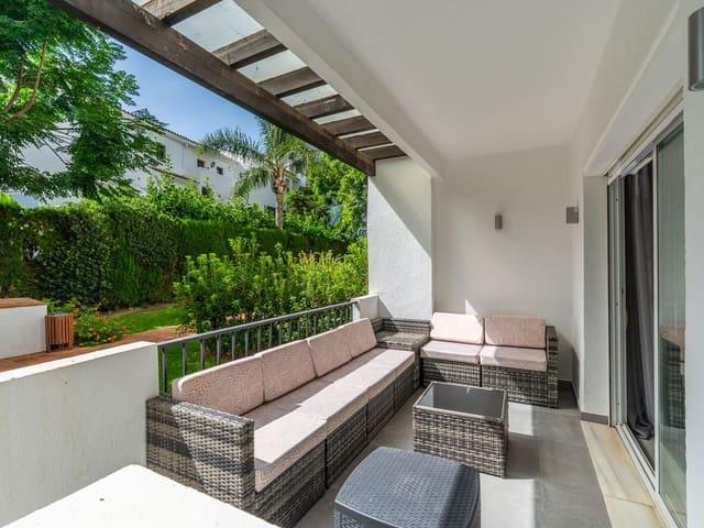 Apartamento en venta en Puerto Banus, Málaga Costa del Sol