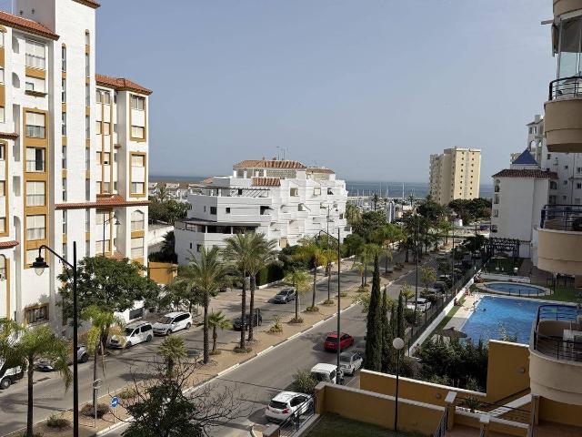 Apartamento en Venta en Puerto de Estepona