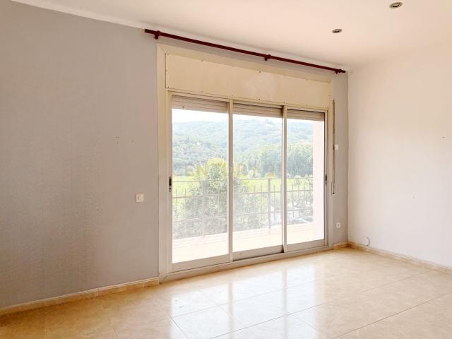 Apartamento en venta en Sant Cebrià de Vallalta. PISO CON VISTAS ABIERTAS A LA NATURALEZA EN SANT CEBRIÀ DE VALLALTA. Apartamentos Sant Cebrià de.