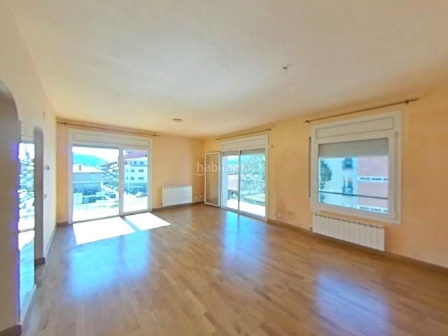 Apartamento en venta en Sant Joan de les Abadesses Pirineos. Venta de Piso en Carretera Carrera Camprodon Sant Joan de les Abadesses Girona. Apartamentos Sant Joan de les.